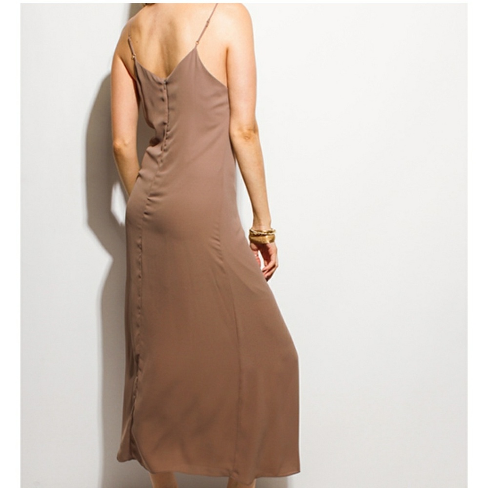 LAST ONE!! 🆕 🌿MOCH SPAGHETTI STRAP DRESS🌿 - Picture 5 of 8